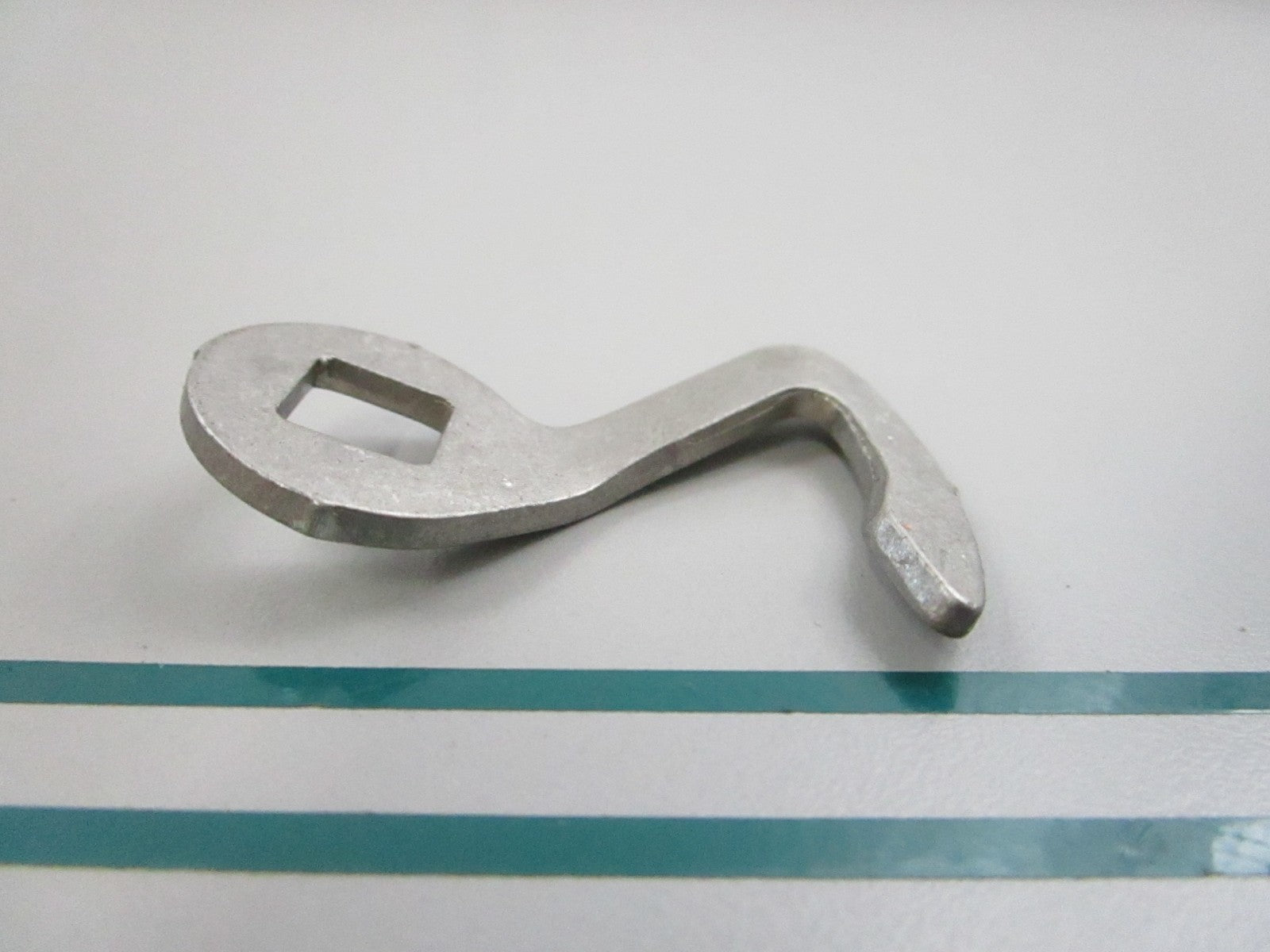 NEW OEM 18040 2 Mercury Quicksilver Latch Hook 0810