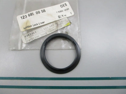 NEW OEM 1236890056 Mercedes-Benz Ring 0810