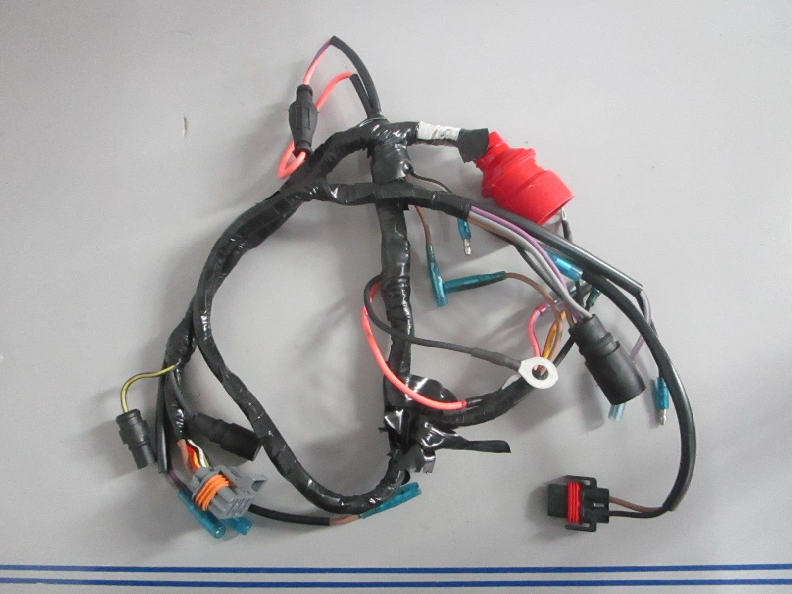 NEW OEM 585240 0585240 OMC Johnson Evinrude Wire Harness 0820