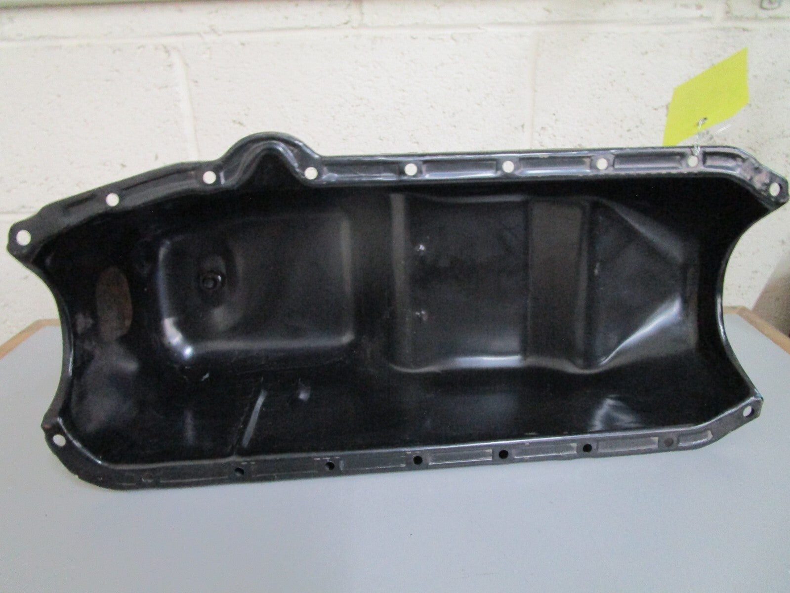 *NEW OEM* 0820 OMC Johnson Evinrude Oil Pan 5006166