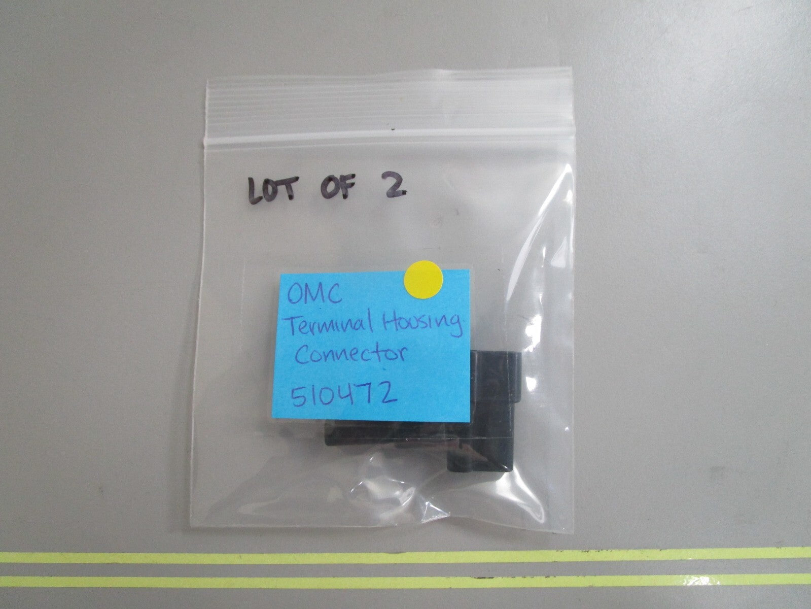 *NEW OEM* (LOT OF 2) 0810 OMC Johnson Evinrude Terminal Housing Connector 510472