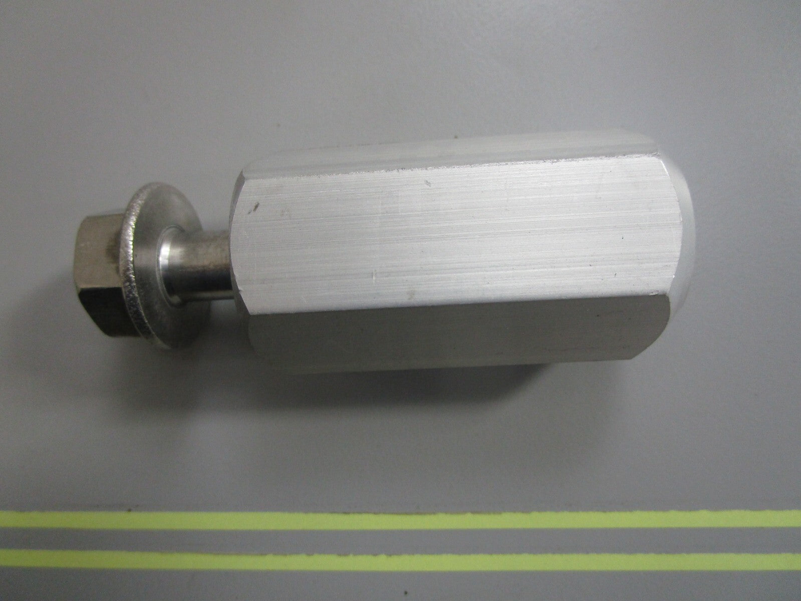 *NEW OEM* 0810 Volvo Penta Propeller Nut 872179