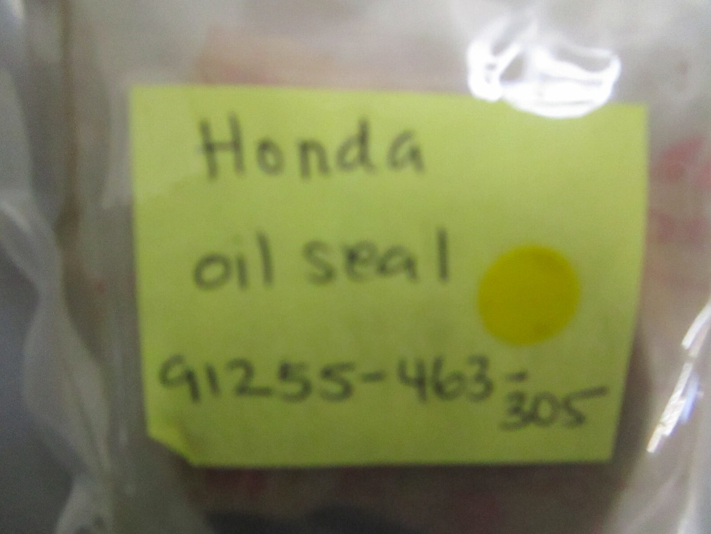 *NEW OEM* 0750 Honda OIL SEAL 91255-463-305