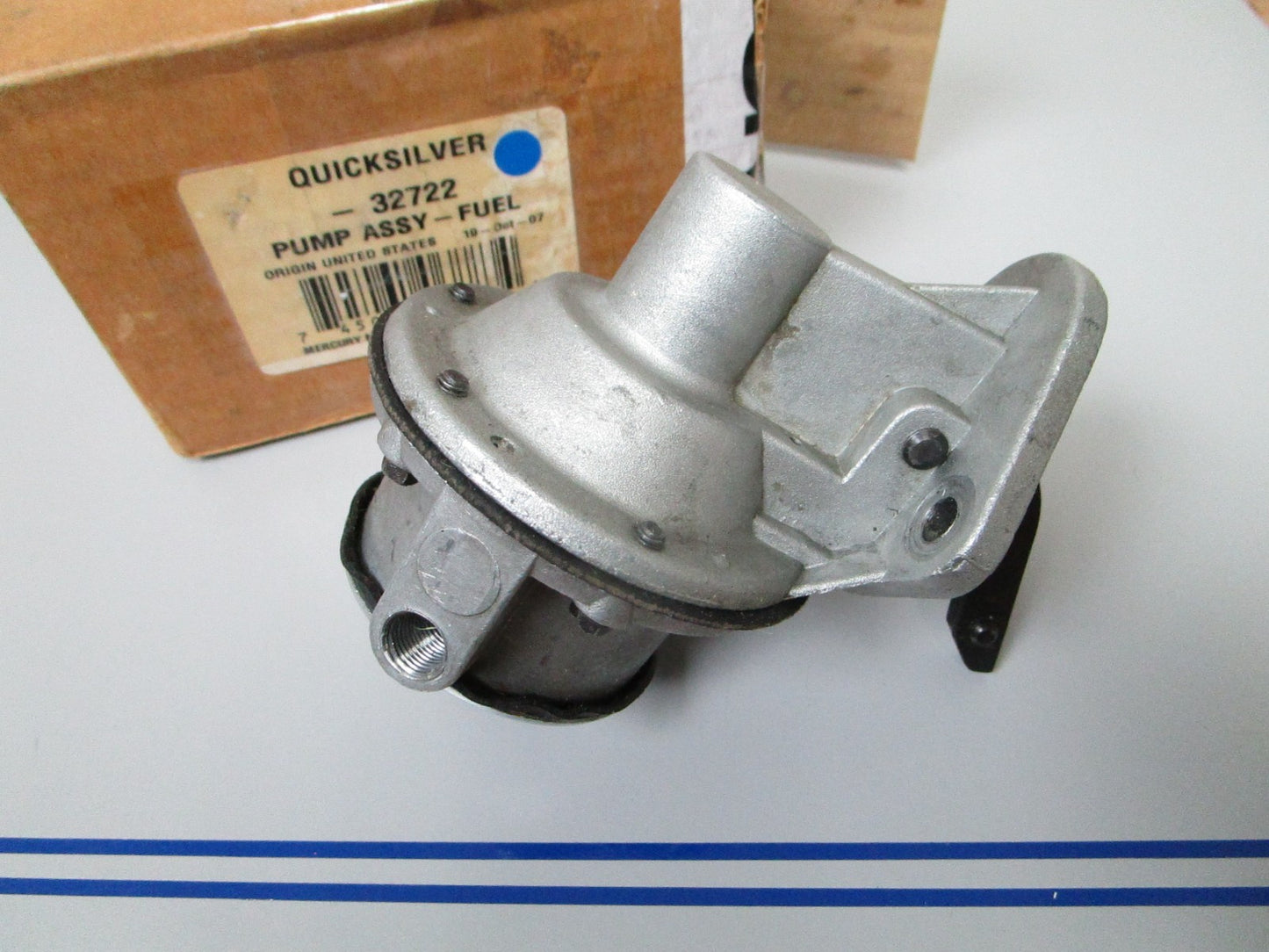 NEW OEM 32722 Mercury Quicksilver Fuel Pump Assembly 0720