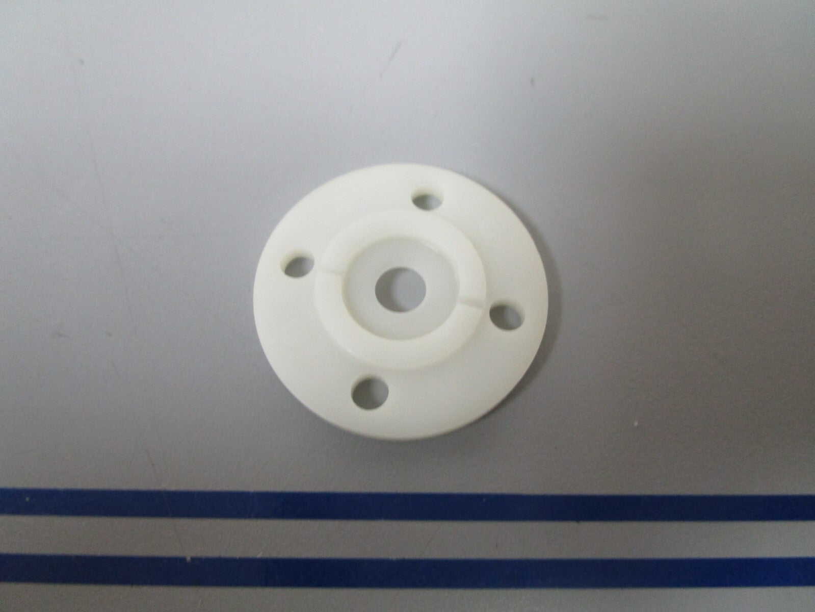 *NEW OEM* 0810 OMC Johnson Evinrude Spacer 510756 0510756