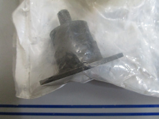 *NEW OEM* 0810 OMC Johnson Evinrude Rubber Mount 303879 0303879