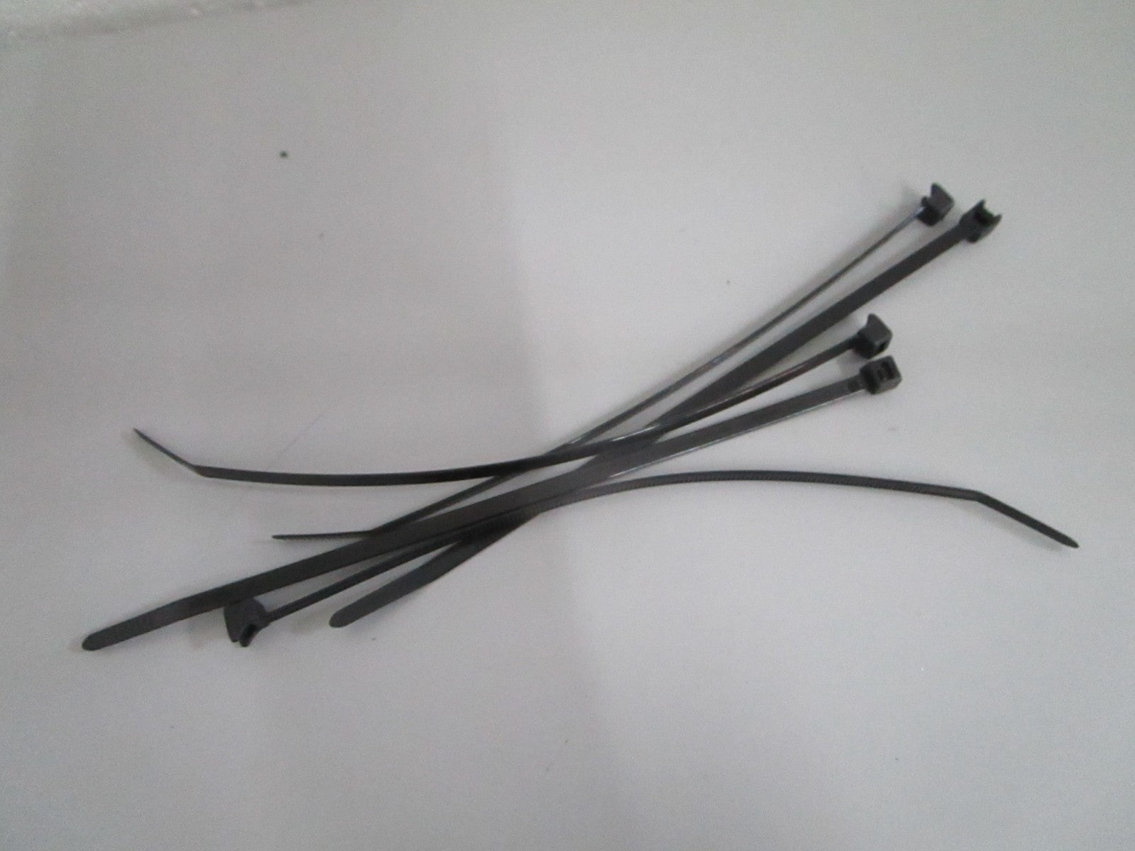 NEW OEM 395204 0395204 OMC Johnson Evinrude Rectifier & Regulator Kit 0820