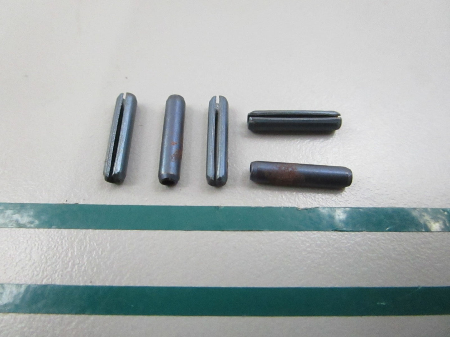 NEW OEM (LOT OF 5) 09202-02004 Suzuki Pin 0810