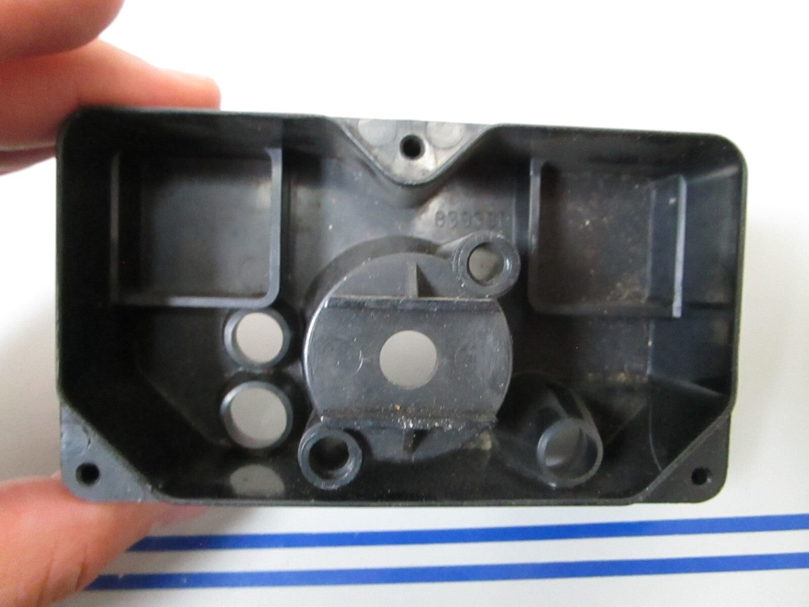 *NEW OEM* 0810 Volvo Penta Relay Housing 839331