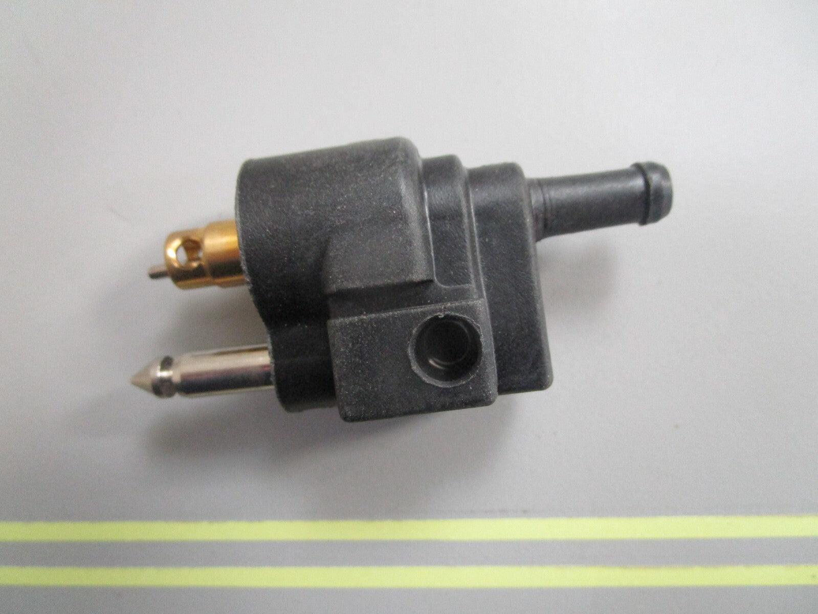 *NEW OEM* 0810 Mercury Quicksilver Fuel Connector 14187M