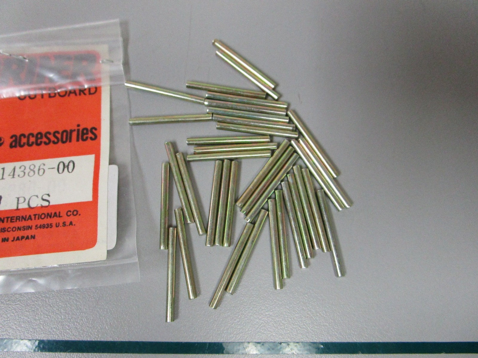 NEW OEM (LOT OF 35) 648-14386-00-00 Yamaha Float Pin 0810
