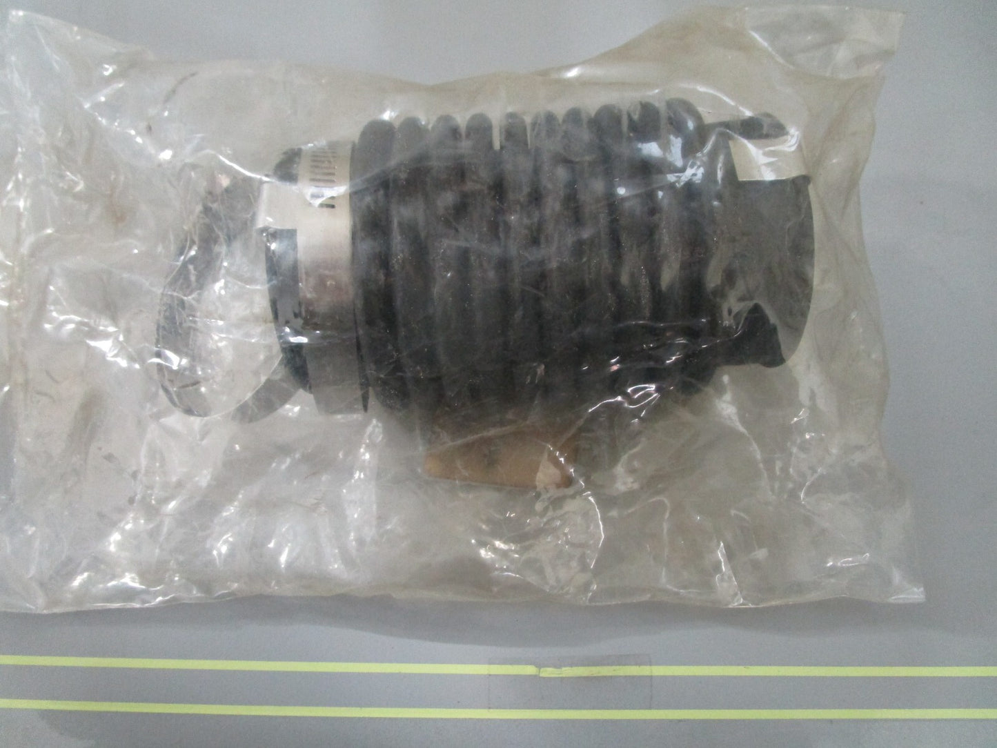 *NEW OEM* 0810 Mercury Quicksilver Exhaust  Bellows Assembly 18654A1