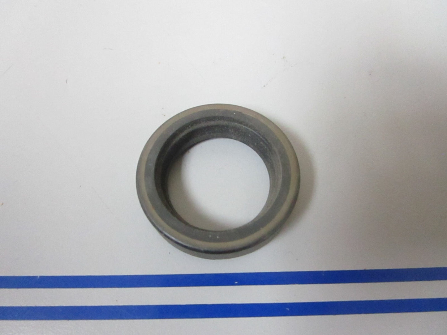 *NEW OEM* 0810 Mercury Quicksilver Seal 26-819394