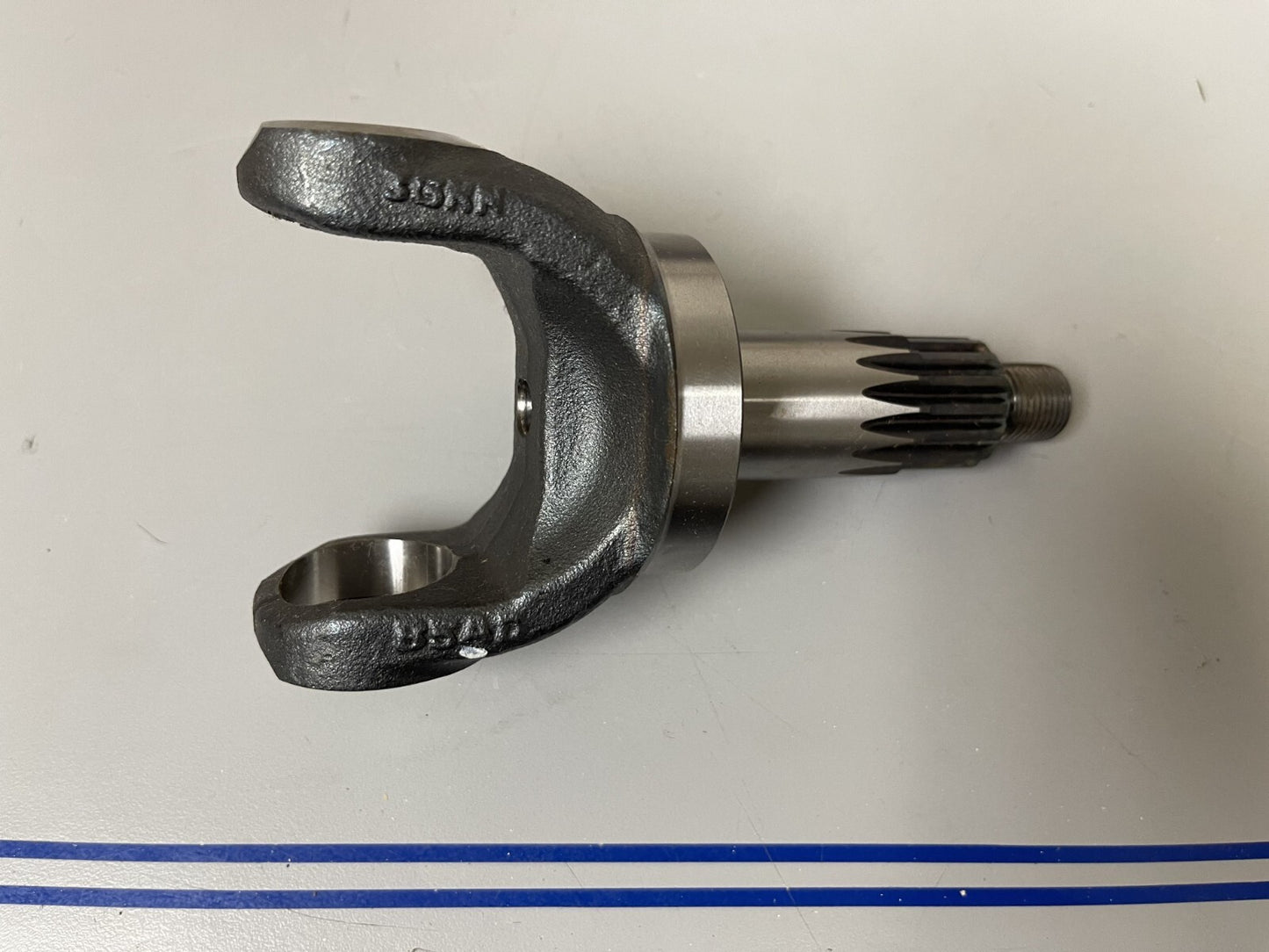 *NEW OEM* 0670 Mercury Quicksilver Short Yoke 864282T
