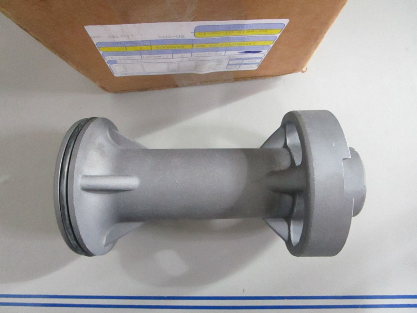 *NEW OEM* 0820 OMC Johnson Evinrude Prop Shaft Housing Assy 5000440