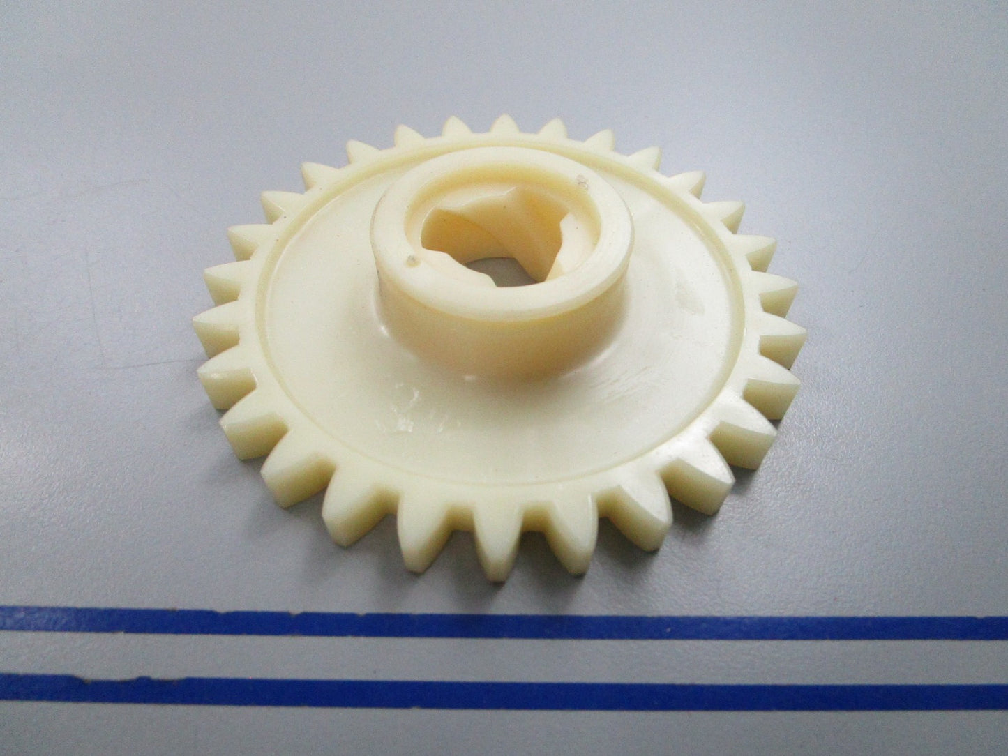 NEW OEM 590435B Tecumseh Recoil Starter Gear 0810