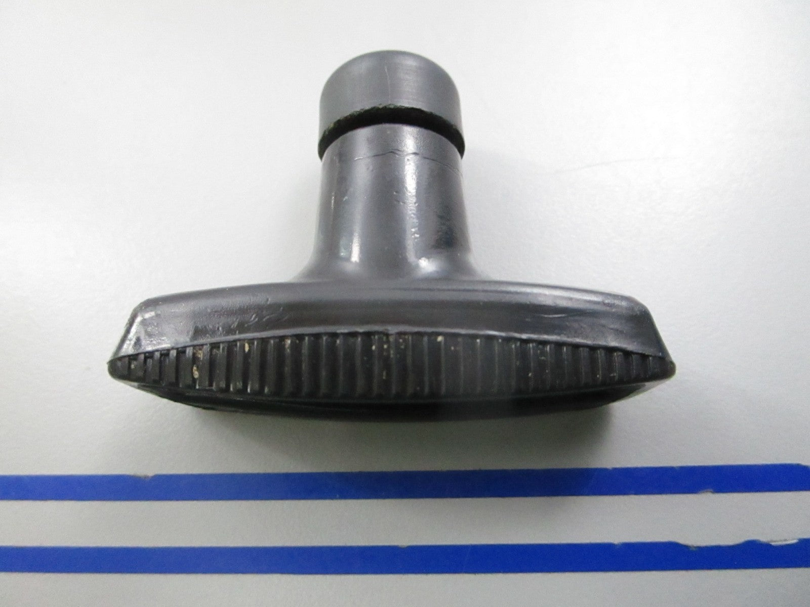 NEW OEM 311372 0311372 OMC Johnson Evinrude Rope Starter Handle 0810