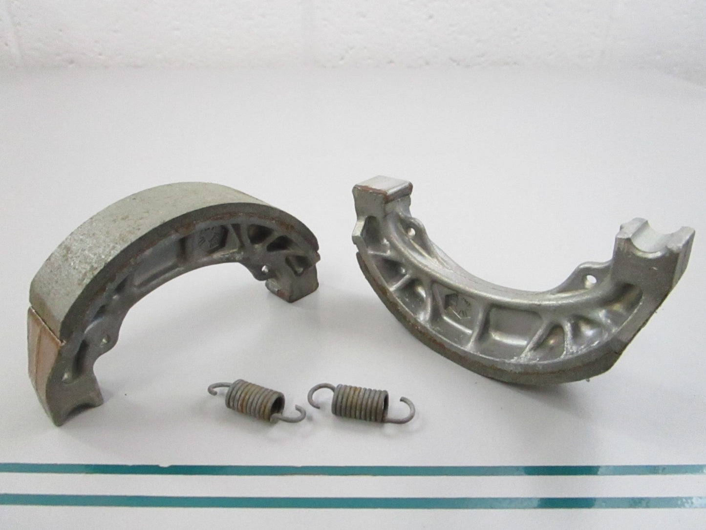 NEW OEM 06450-GAG-003 Honda Brake Shoe Set 0810