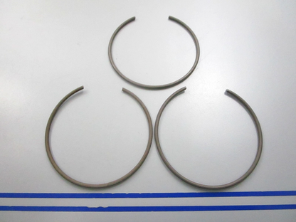 NEW OEM (LOT OF 3) 305558 0305558 OMC Johnson Evinrude Retaining Ring 0810