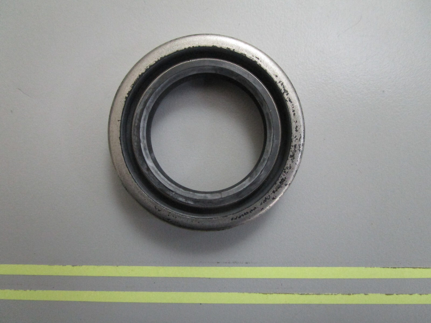 *NEW OEM* 0820 Mercury Quicksilver Seal 26-F506118-1