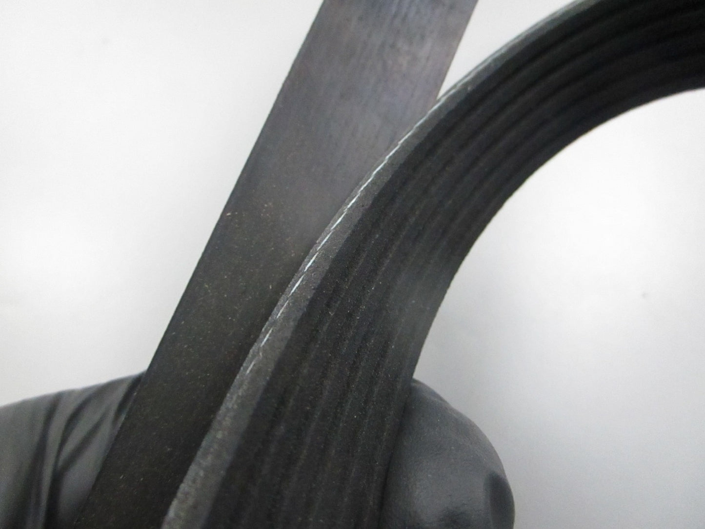 NEW K060450 Gates Micro=V Serpentine Belt 0810