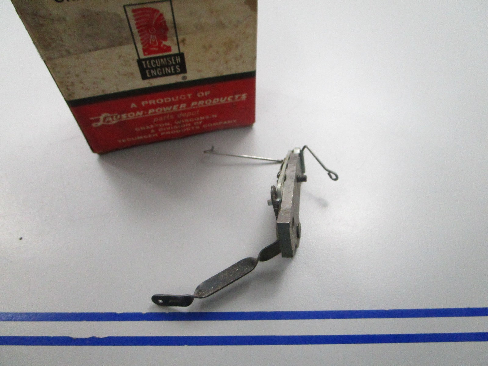 NEW OEM 490201 Tecumseh Governor Control Assembly 0810