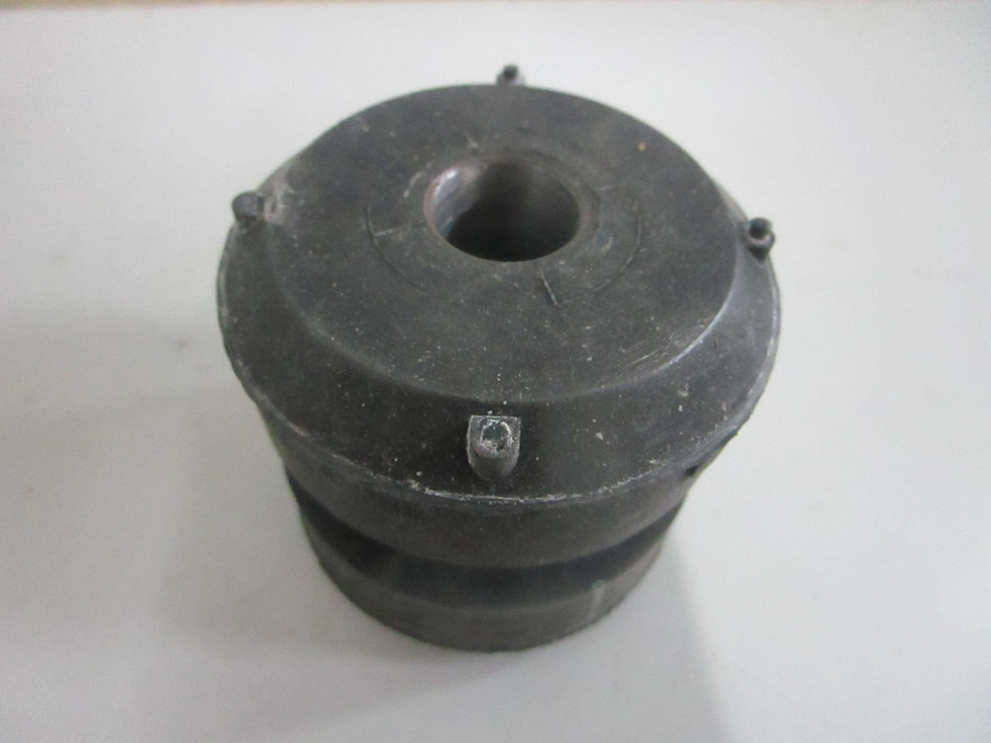 NEW OEM 152-5878 CAT Mount 0820