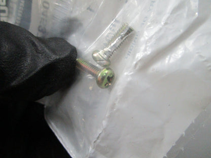 *NEW OEM* 0810 Polaris Bolt Set 0453717