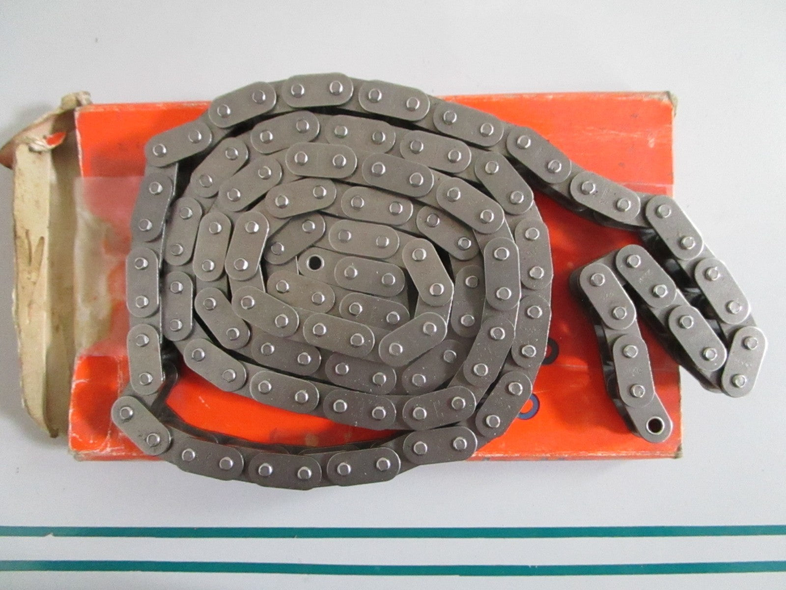 NEW OEM 0009976894 Merecedes-Benz Timing Chain 0820