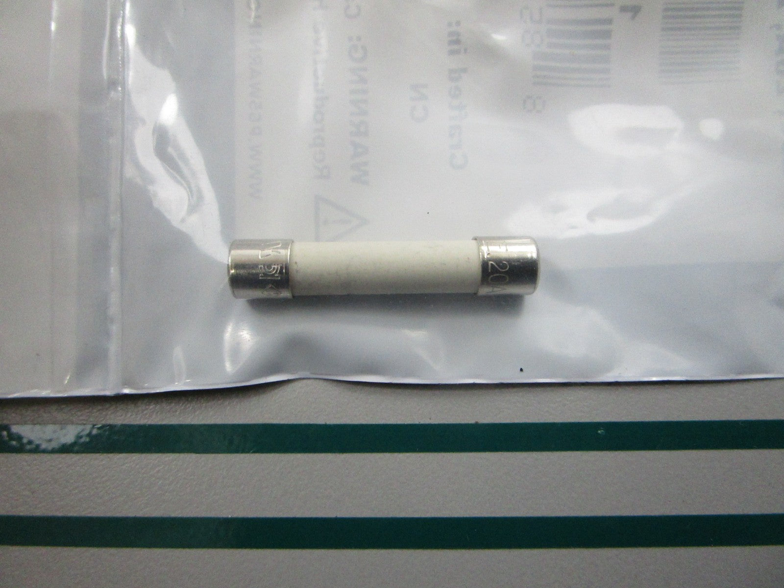 NEW OEM GM39266 Kohler 250V 20A Fuse 0810
