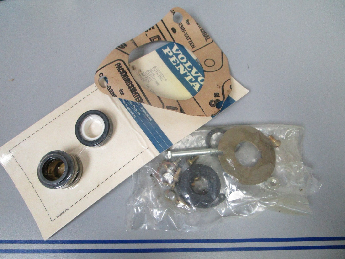 *NEW OEM* 0810 Volvo Penta Repair Kit 875369
