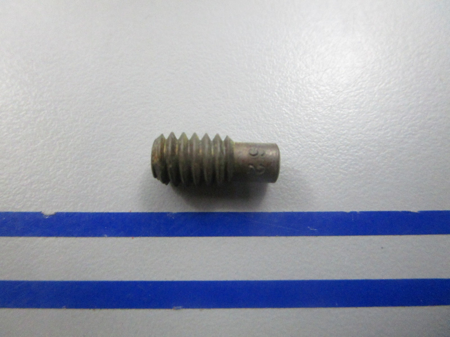 NEW OEM 317607 0317607 OMC Johnson Evinrude .062 Orifice 0810