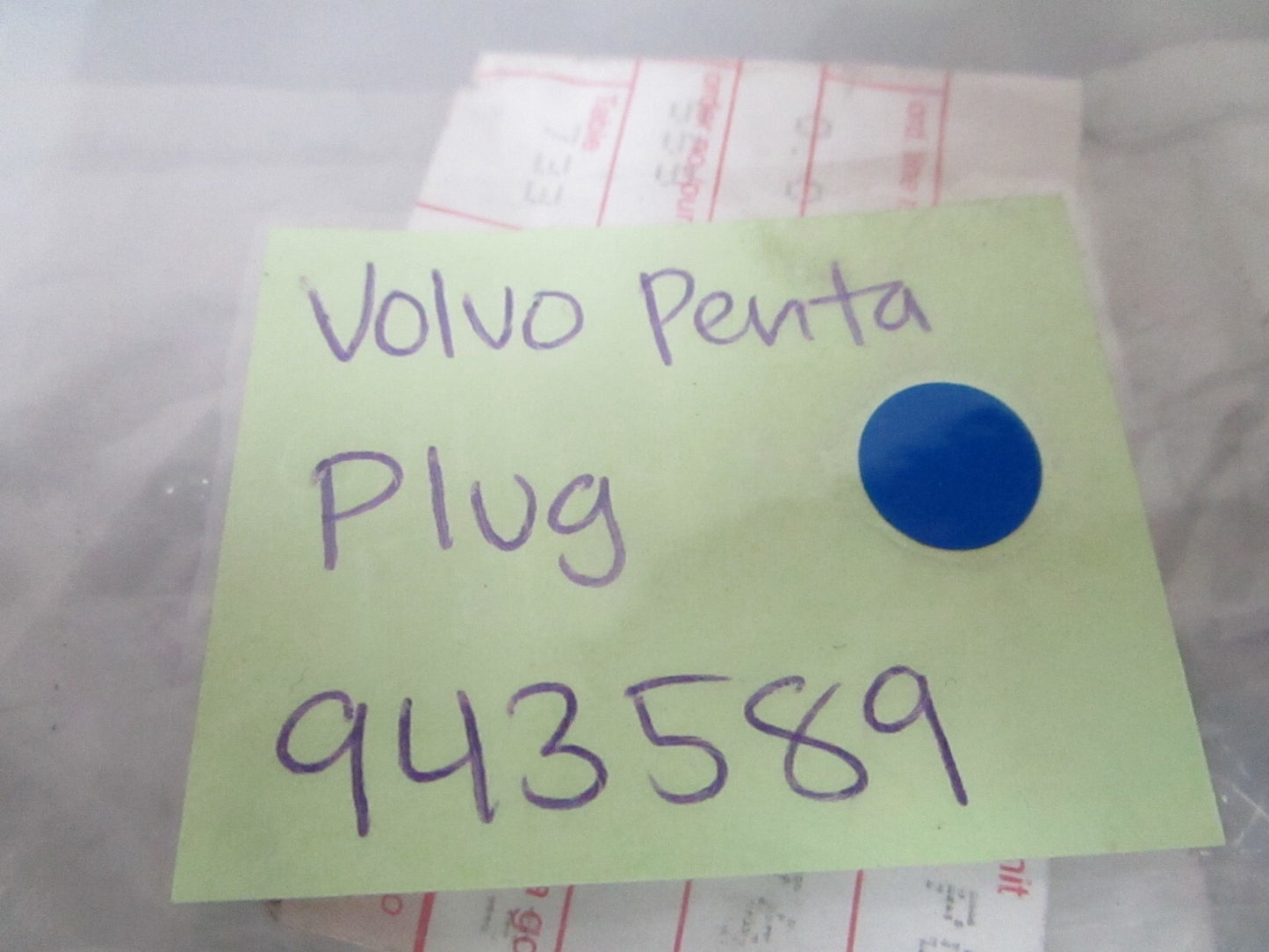 *NEW OEM* 0810 Volvo Penta Plug 943589