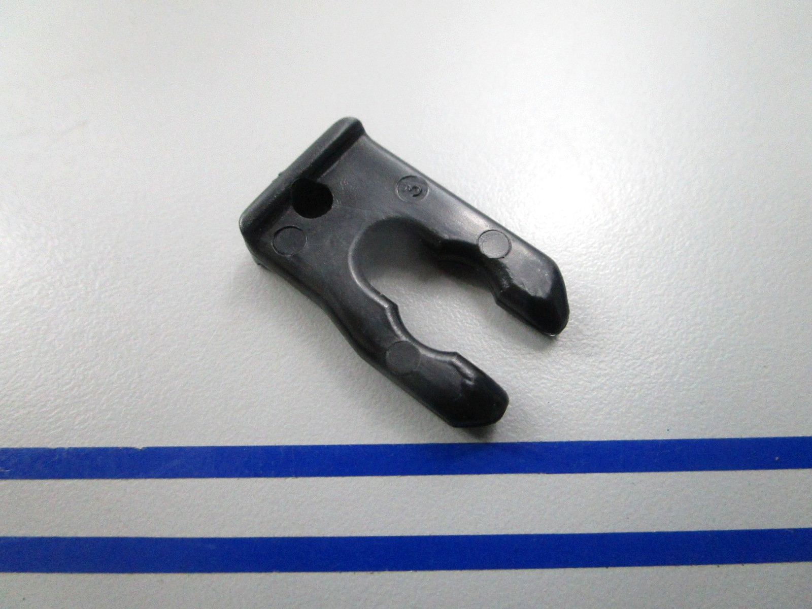 NEW OEM 333499 0333499 OMC Johnson Evinrude Stop Switch Clip 0810