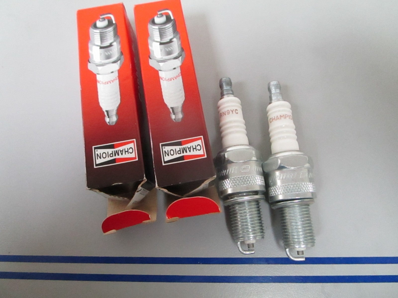 NEW (LOT OF 2) RN9YC Champion Spark Plug 0810
