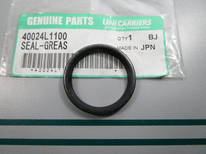 NEW OEM 40024L1100 Mitsubishi Unicarriers Grease Seal 0810