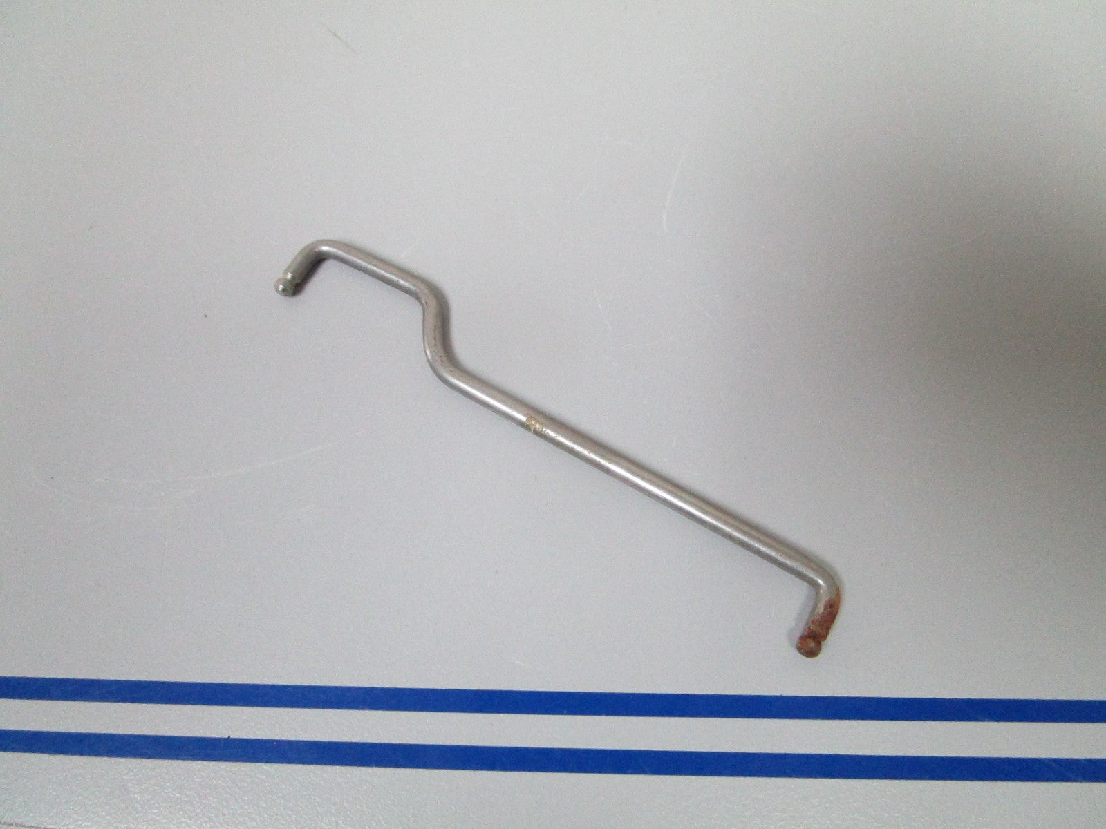 NEW OEM 205020 0205020 OMC Johnson Evinrude Valve Arm Link 0720