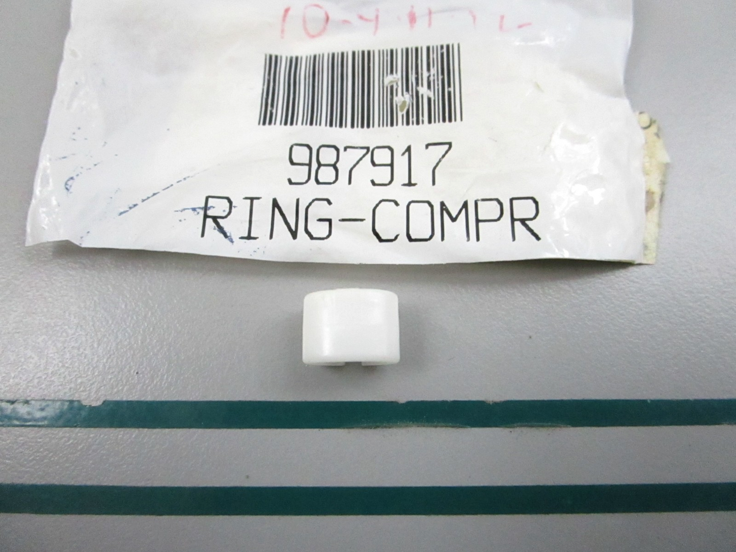 NEW OEM 987917  Whirlpool Compression Ring 0810