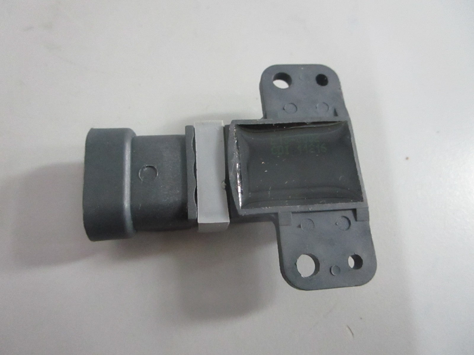NEW E13-0002 CDI Electronics Cam Position Sensor 0820