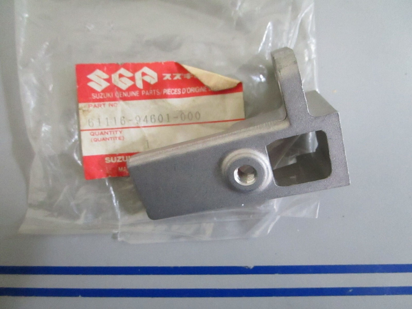 *NEW OEM* 0770 Suzuki Hook Bracket 61116-94601