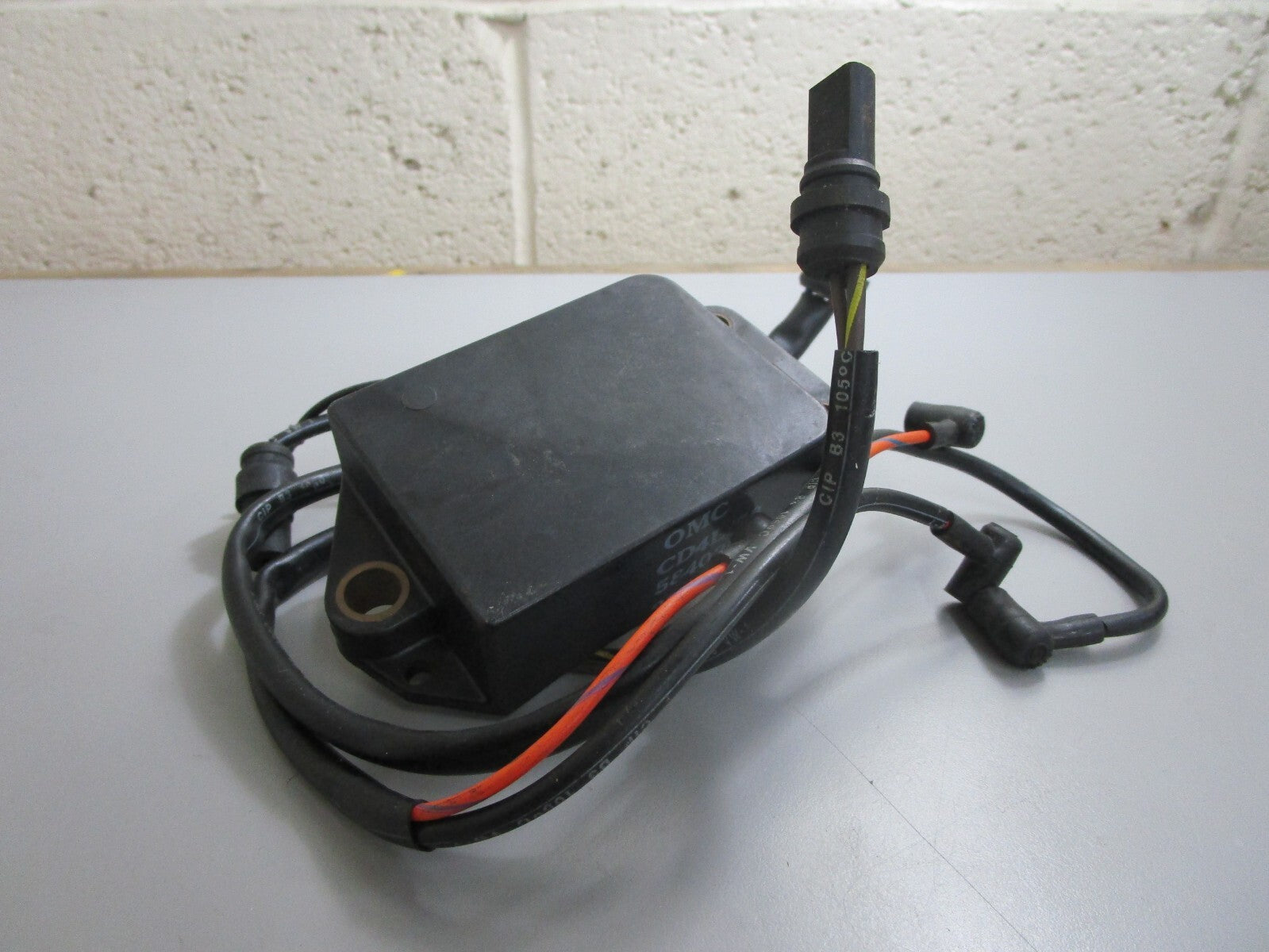 *NEW OEM* 0820 OMC Johnson Evinrude Power Pack 584029 0584029