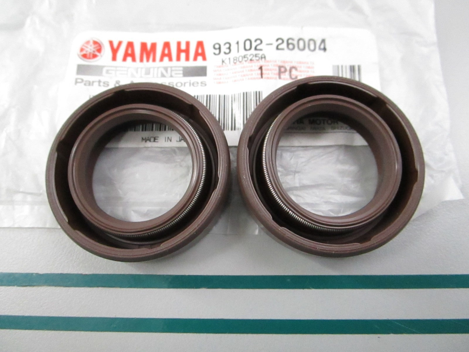 NEW OEM (LOT OF 2) 93102-26004-00 Yamaha Oil Seal 0810