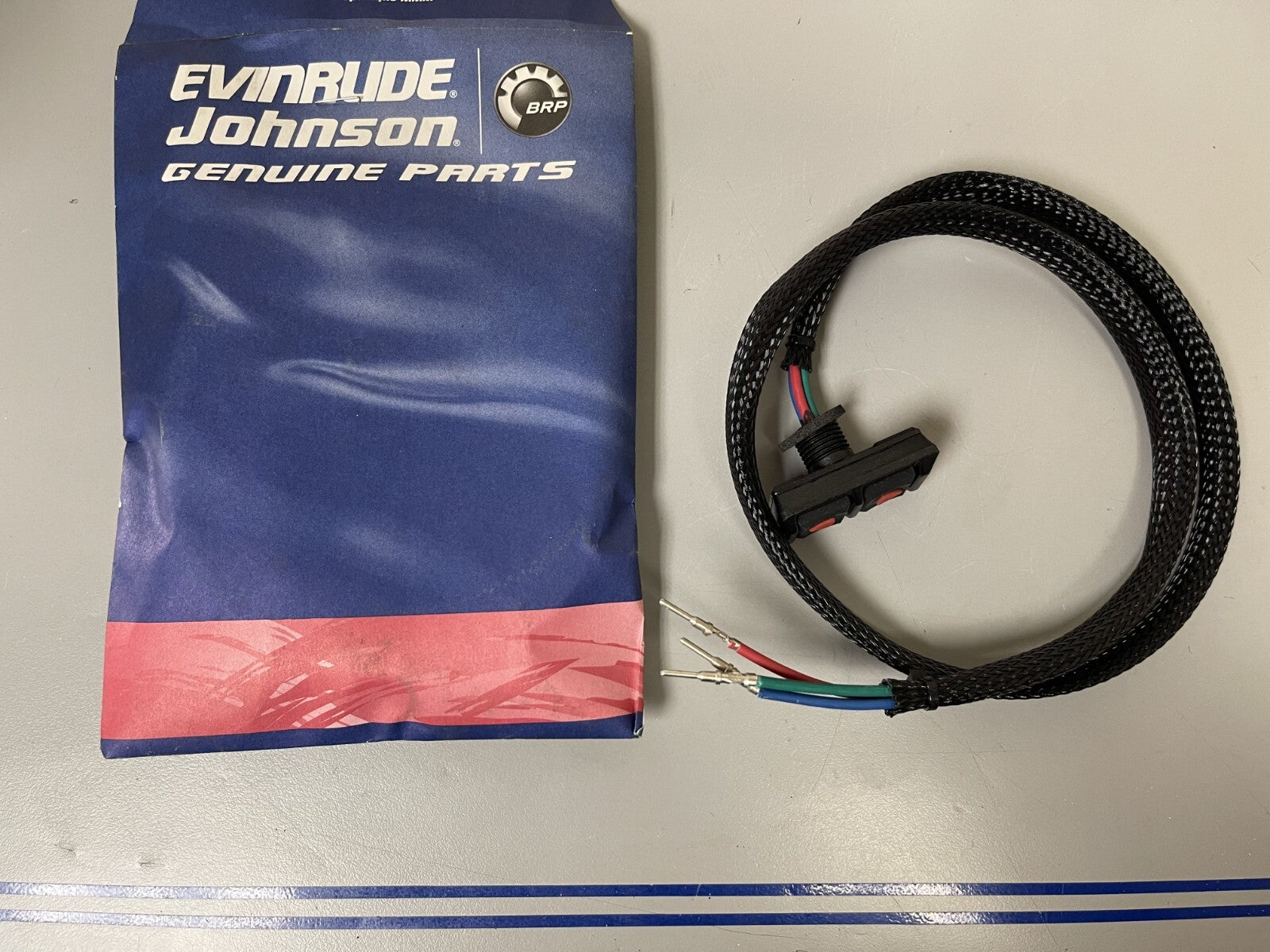 *NEW OEM* 0670 Johnson Evinrude Trim Tilt Switch 586251 0586251