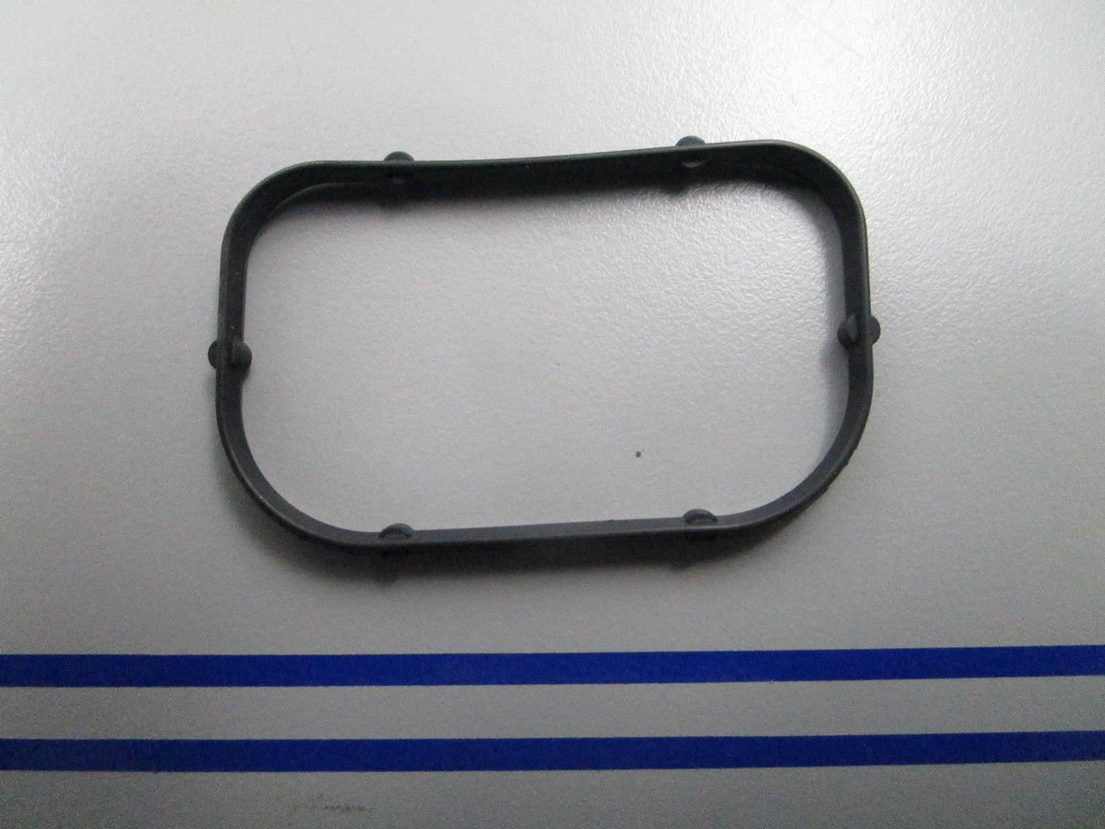 *NEW OEM* 0810 Volvo Penta Gasket 3841968