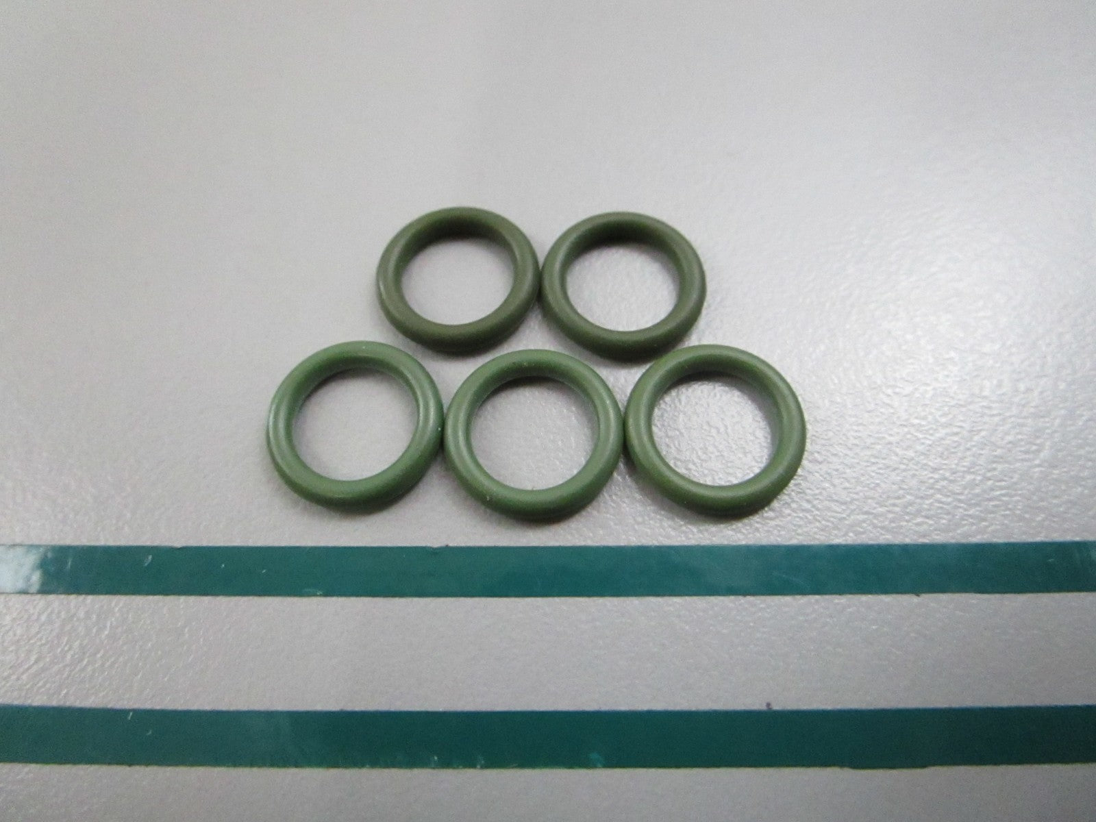 NEW OEM (LOT OF 5) 3052587 Cummins O-Ring 0810
