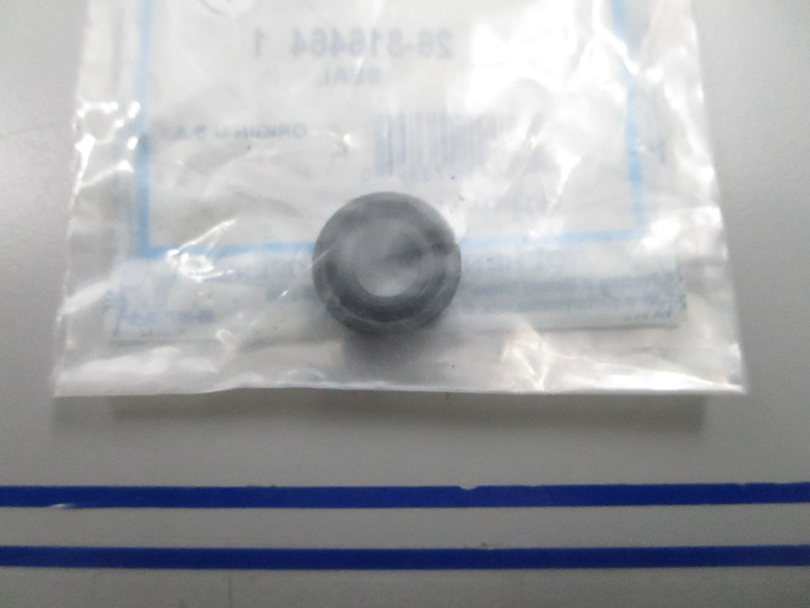 *NEW OEM* 0810 Mercury Quicksilver Seal 26-816464 1