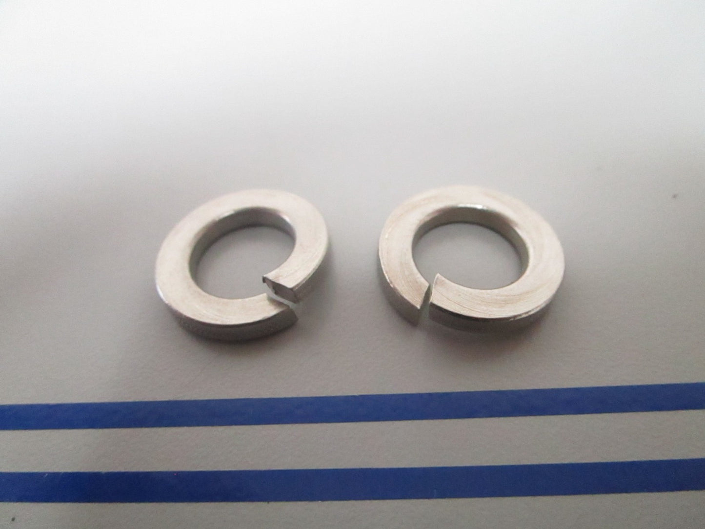 NEW OEM (LOT OF 2) 313169 0313169 OMC Johnson Evinrude Lock Washer 0810