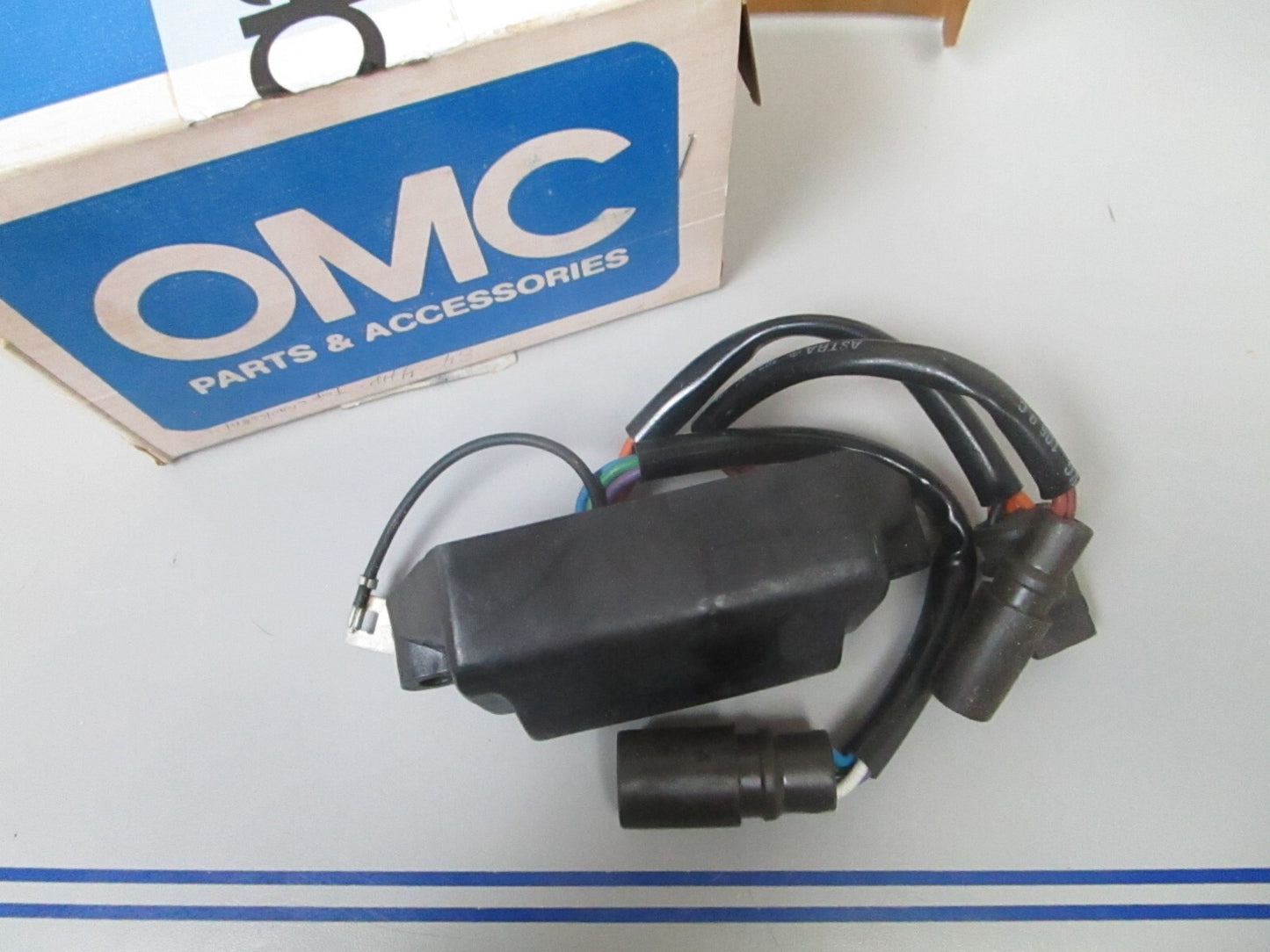 *NEW OEM* 0810 OMC Johnson Evinrude Power Pack 582712 0582712