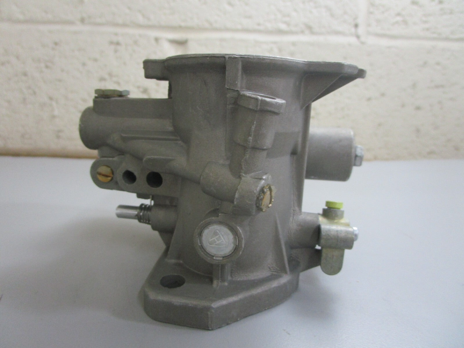 *NEW OEM* 0820 Mercury Quicksilver Carburetor 1352-4510A30