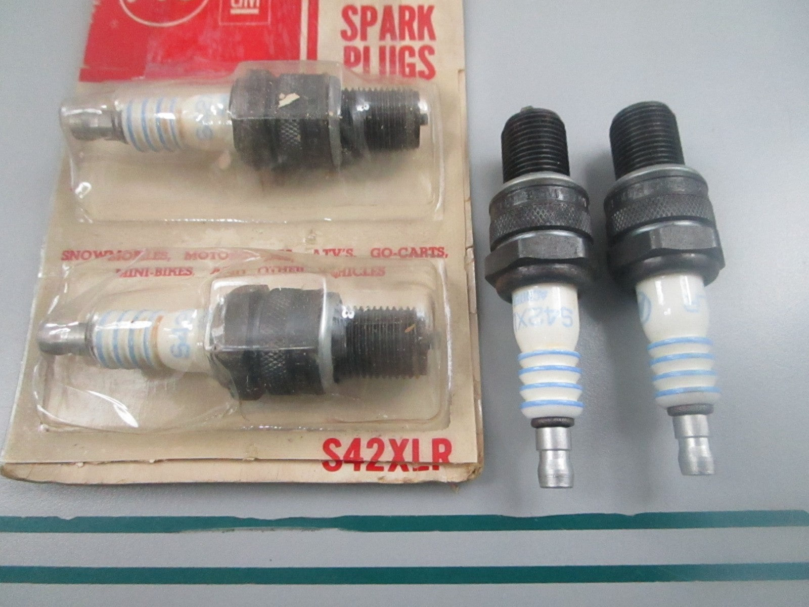 ACDelco  S42XLR Marine Spark Plug (LOT OF 4) NEW OEM 0810